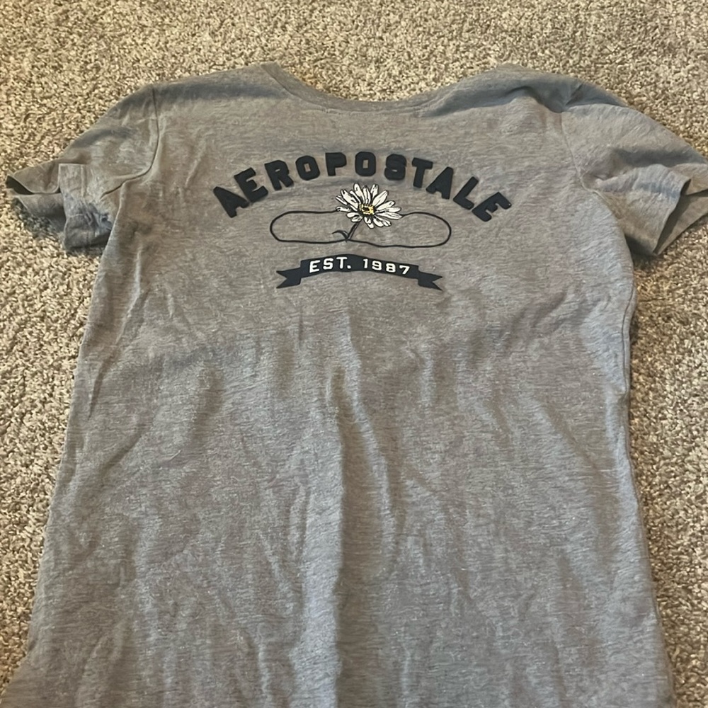 aeropostale girls tee size medium